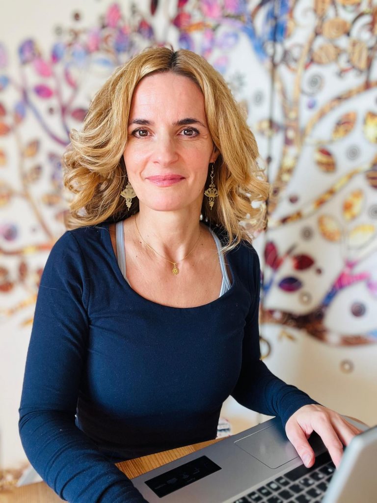 Titelbild von Melanie Lockenvitz LilaLiebe® nach Kathy Weber und Coaching mit Gewaltfreier Kommunikation